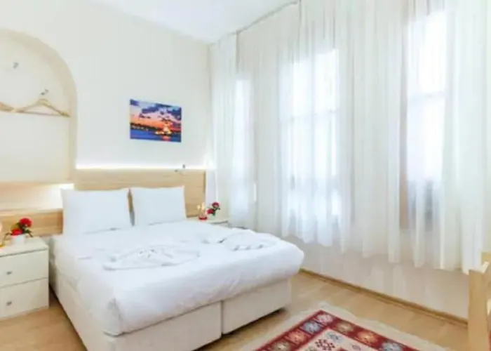 Otantik Guest House Hotel
